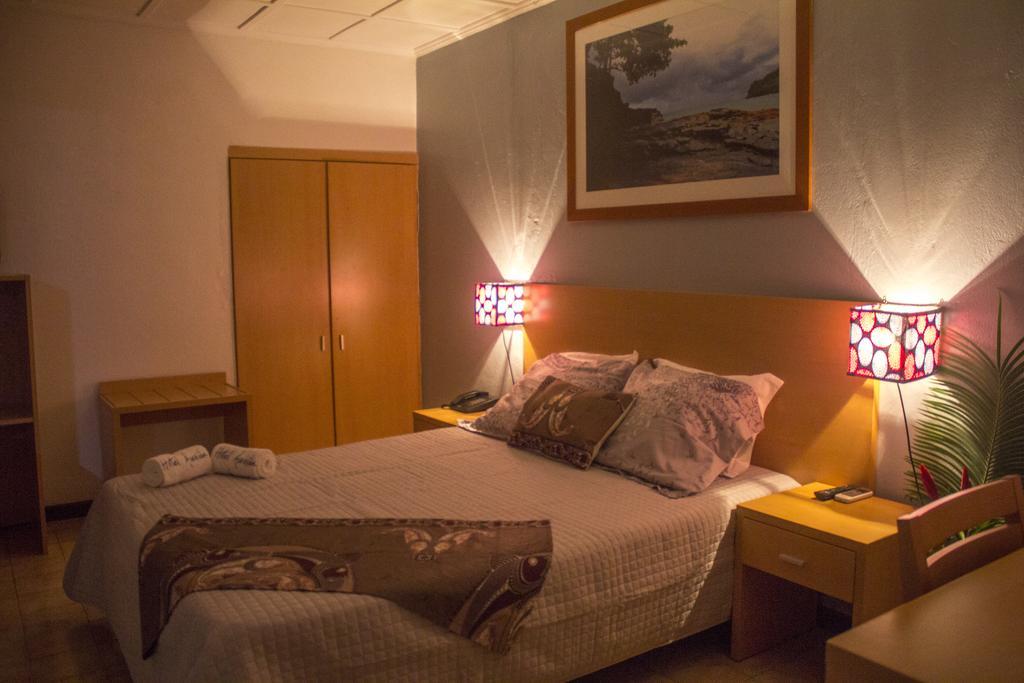 Hotel Avenida サントメ エクステリア 写真